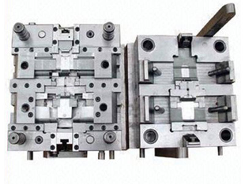 灵山精密塑料模-07